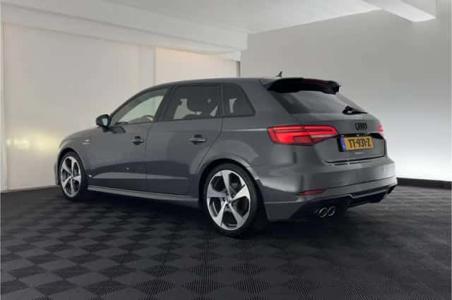 Audi A3 (2018) thumbnail 5