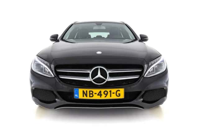 Mercedes-Benz C-Klasse (2016) thumbnail 3