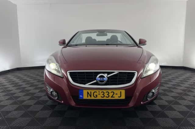 Volvo C70 (2011) thumbnail 4