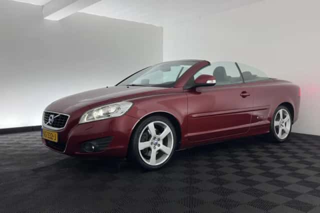 Volvo C70 (2011) thumbnail 5