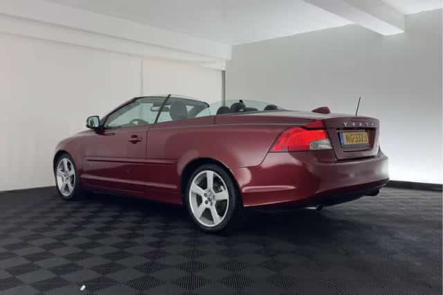Volvo C70 (2011) thumbnail 6