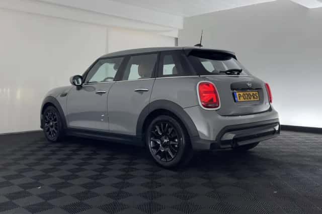 MINI One (2022) thumbnail 5