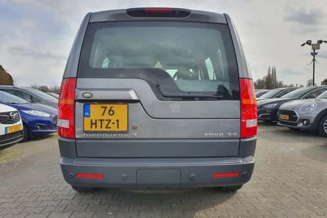 Land Rover Discovery (2009) thumbnail 5