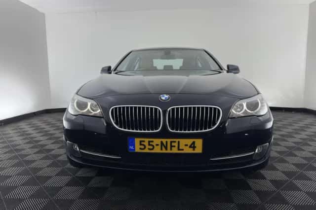 BMW 5-Serie (2010) thumbnail 3