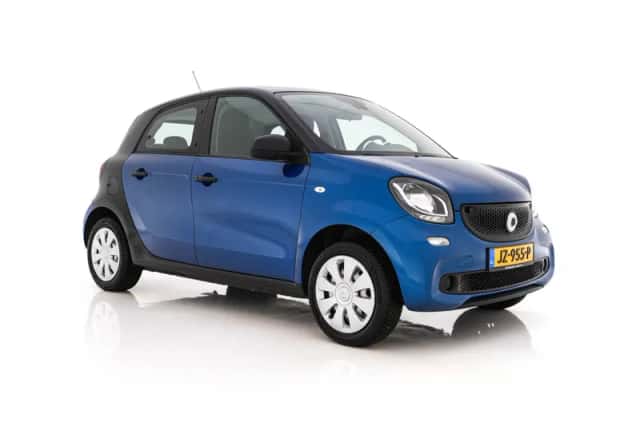 Smart ForFour (2016) thumbnail 1