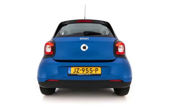 Smart ForFour (2016) thumbnail 6