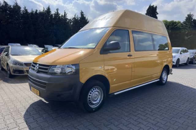 Volkswagen Transporter (2014) thumbnail 4