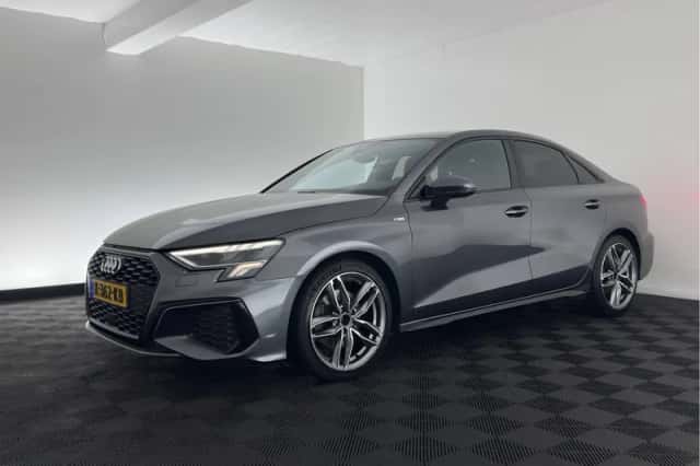 Audi A3 (2021) thumbnail 4