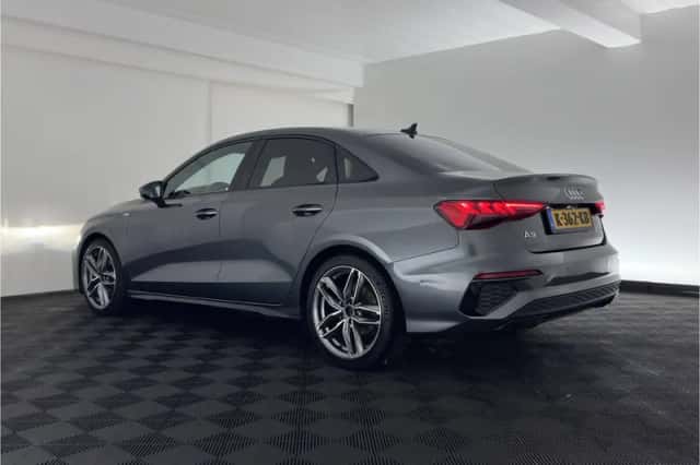 Audi A3 (2021) thumbnail 5