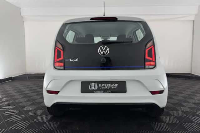Volkswagen E up (2021) thumbnail 6