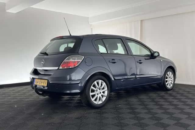 Opel Astra (2007) thumbnail 6