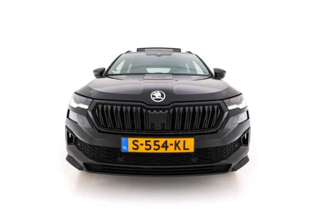 Škoda Karoq (2023) thumbnail 3