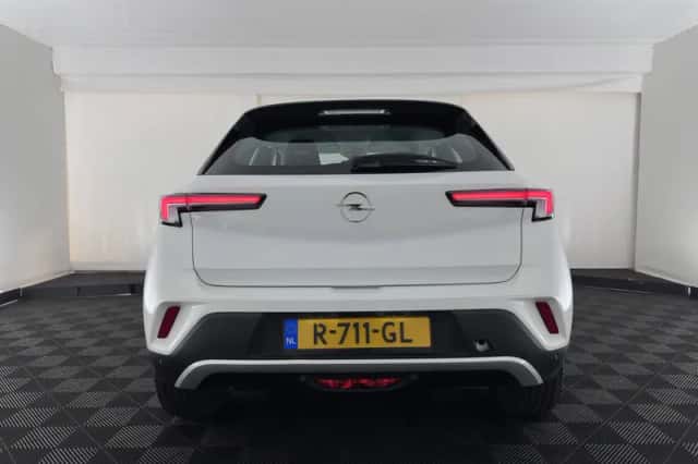 Opel Mokka-e (2022) thumbnail 6