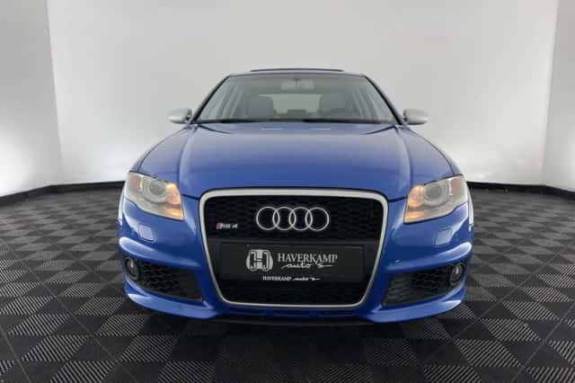 Audi RS 4 (2006) thumbnail 2