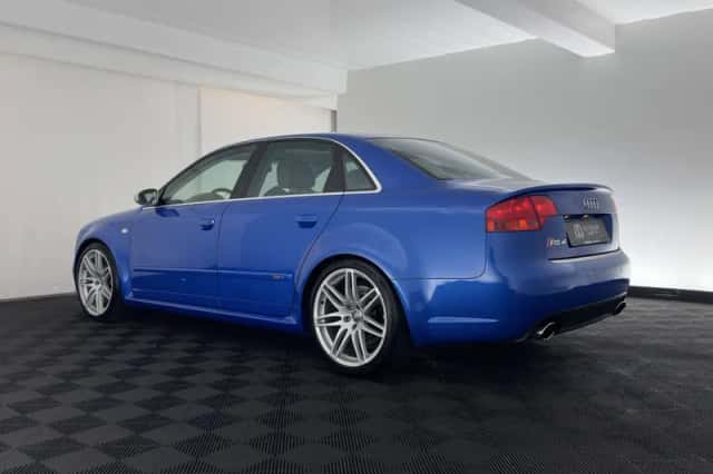 Audi RS 4 (2006) thumbnail 4