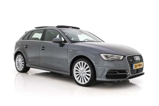 Audi A3 (2015) thumbnail 1