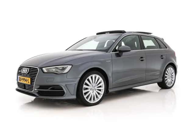 Audi A3 (2015) thumbnail 4