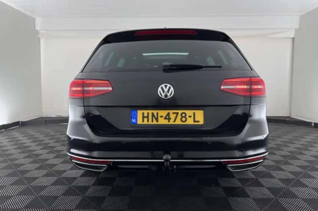 Volkswagen Passat (2015) thumbnail 6