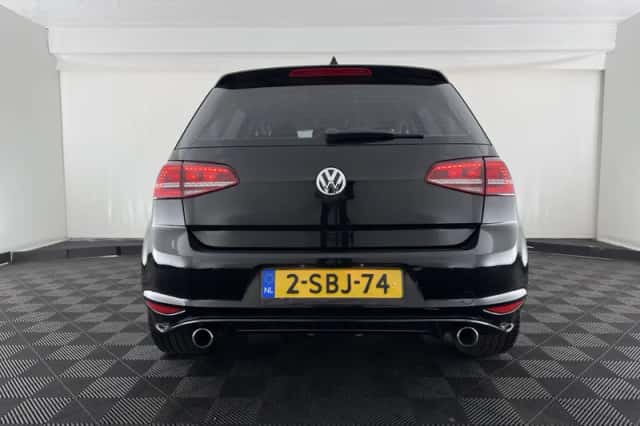 Volkswagen Golf (2013) thumbnail 6
