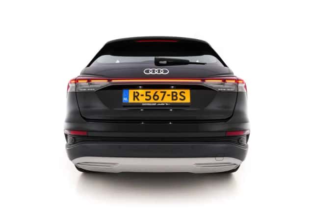 Audi Q4 e-tron (2022) thumbnail 6