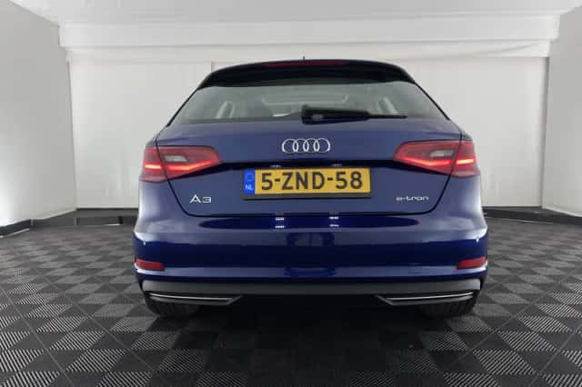 Audi A3 (2015) thumbnail 6