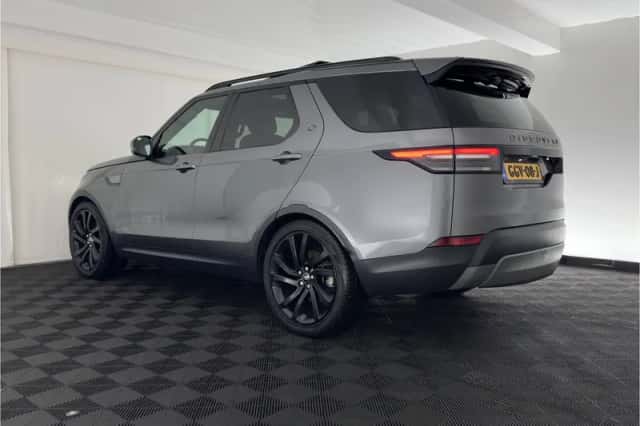Land Rover Discovery (2019) thumbnail 5