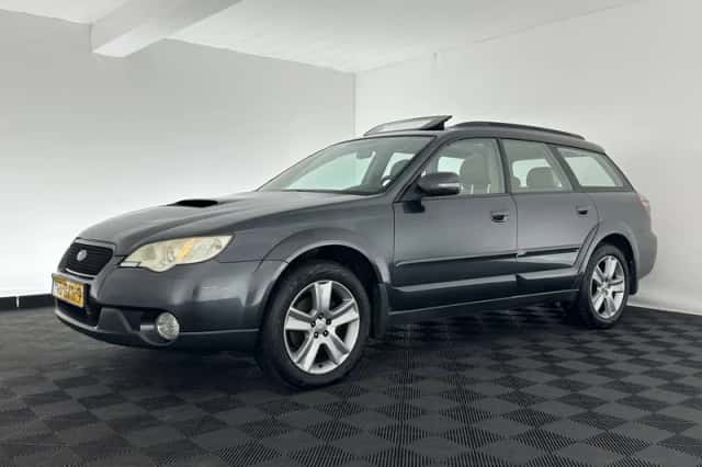 Subaru Legacy (2008) thumbnail 3