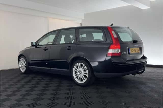 Volvo V50 (2004) thumbnail 5