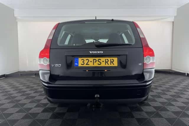 Volvo V50 (2004) thumbnail 6