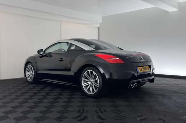 Peugeot RCZ (2011) thumbnail 5