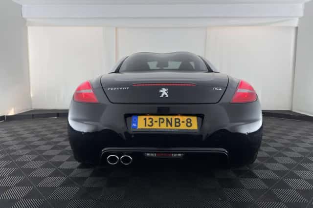 Peugeot RCZ (2011) thumbnail 6