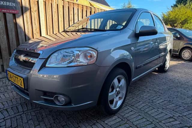 Chevrolet Aveo (2008) thumbnail 3