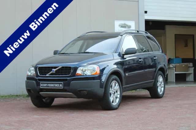 Volvo XC90 (2003) thumbnail 1