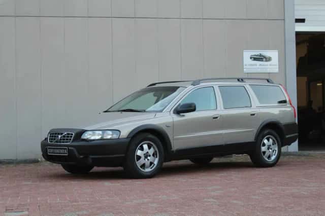Volvo XC70 (2001) thumbnail 2