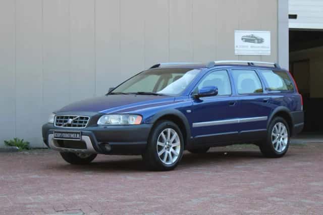 Volvo XC70 (2005) thumbnail 2
