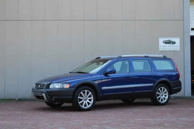 Volvo XC70 (2005) thumbnail 3