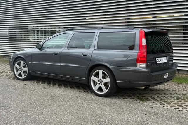 Volvo V70 (2006) thumbnail 5