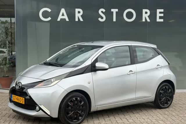 Toyota Aygo (2015) thumbnail 1