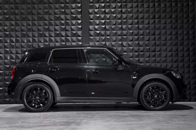 MINI Countryman (2019) thumbnail 3