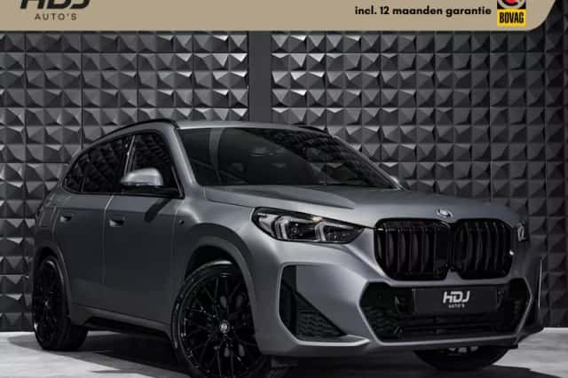 BMW X1 (2023) thumbnail 1