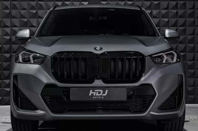 BMW X1 (2023) thumbnail 3