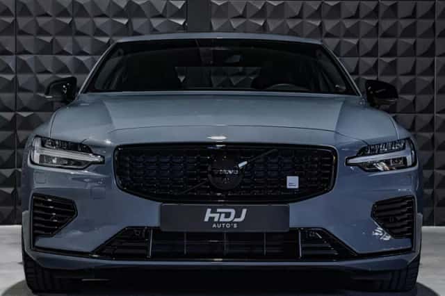 Volvo S60 (2023) thumbnail 3
