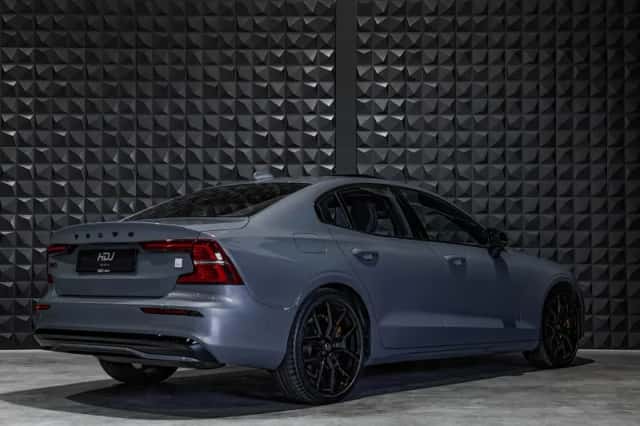 Volvo S60 (2023) thumbnail 4