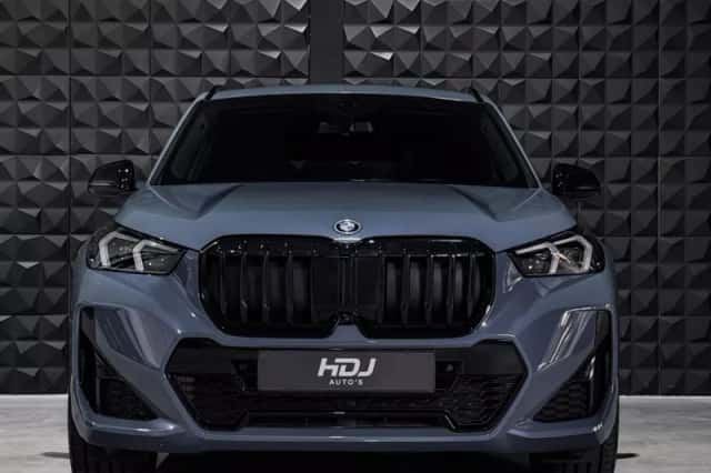 BMW X1 (2024) thumbnail 3