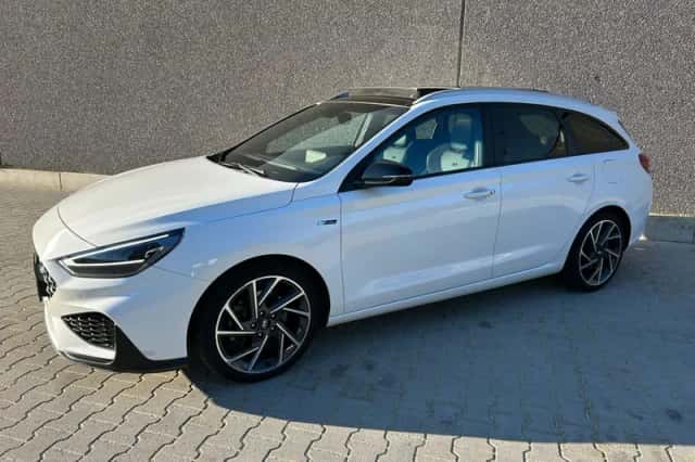 Hyundai i30 (2021) thumbnail 2