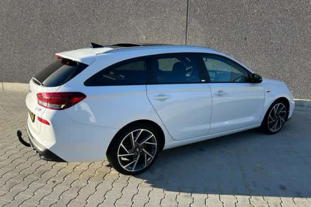 Hyundai i30 (2021) thumbnail 4