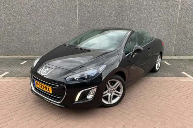 Peugeot 308 (2011) thumbnail 1