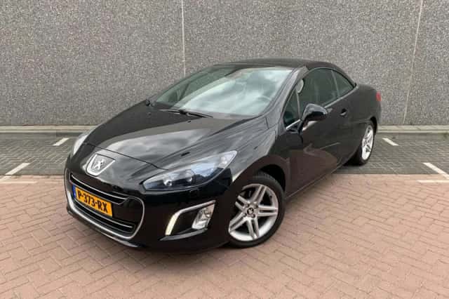 Peugeot 308 (2011) thumbnail 2