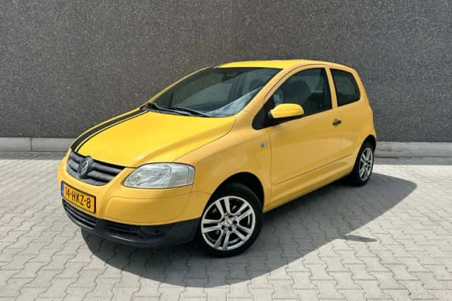 Volkswagen Fox (2009) thumbnail 1