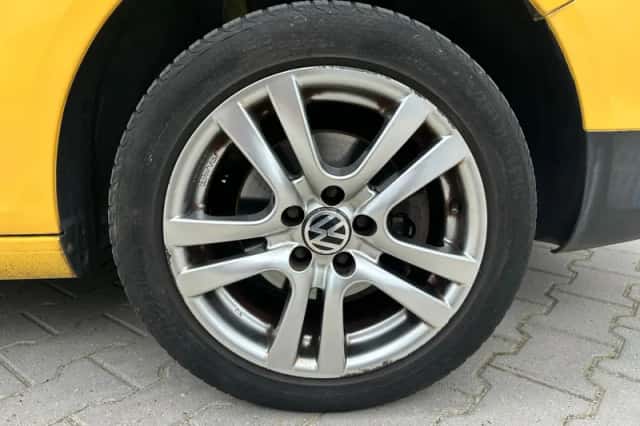Volkswagen Fox (2009) thumbnail 6